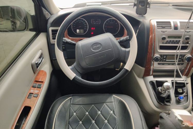 Used Jinbei Grace 2016 2.0L Classic Edition Standard Model Long Wheelbase 9 Seats
