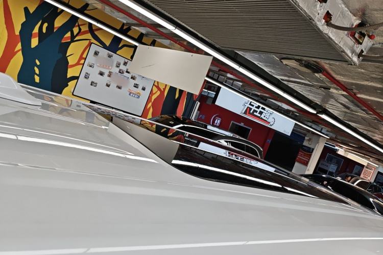 Used Denza D9 2024 DM-i 1050 Luxury Model
