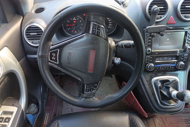 Used Haval H6 2013 Upgraded Model 1.5T Manual Two-Wheel Drive Urban Version