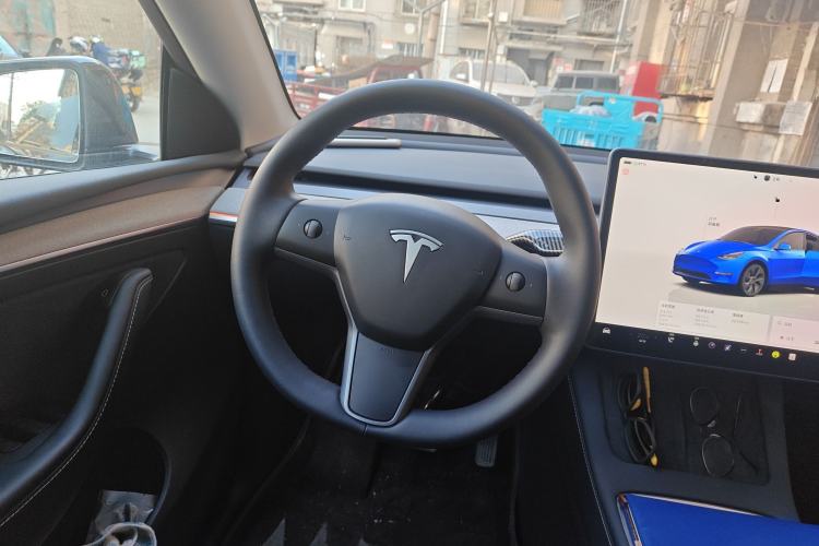 Used Tesla Model Y 2024 Rear-Wheel-Drive Version Steering Wheel