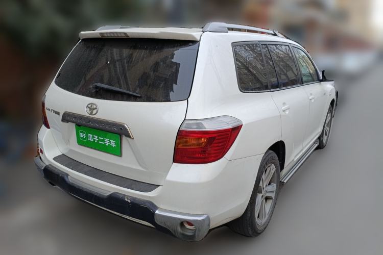 Used Toyota Highlander 2011 2.7L Two-Wheel Drive 7-Seater Luxury Navigation Edition
