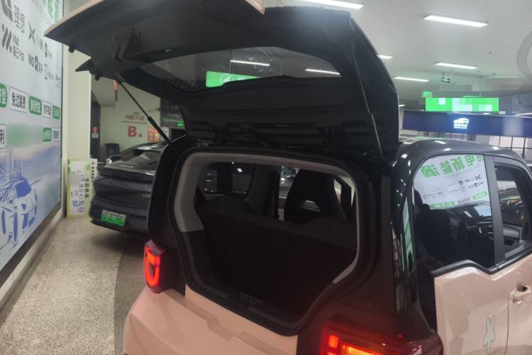 Used Chery QQ Ice Cream 2022 120km Conical Shape Lithium Iron Phosphate