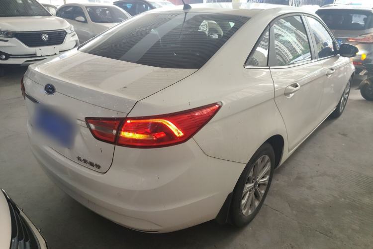 Used Ford Escort 2015 1.5L Automatic Fashion Model Rear Right 45 Deg