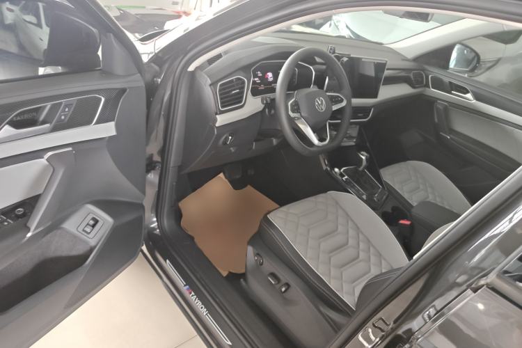 Used Volkswagen Tayron 2024 300TSI Two-Wheel-Drive Luxury Plus Advanced Version Driver Seat