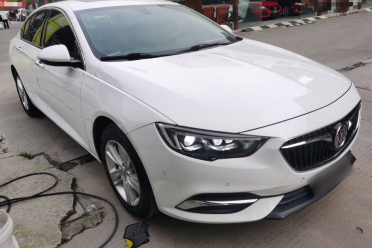 Used Buick Regal 2019 Revised 20T Luxury Version China VI Standard Front Right 45 Deg