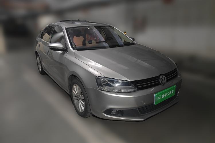 Used Volkswagen Sagitar 2014 Revised Version 1.6L Automatic Comfort Edition Front Right 45 Deg