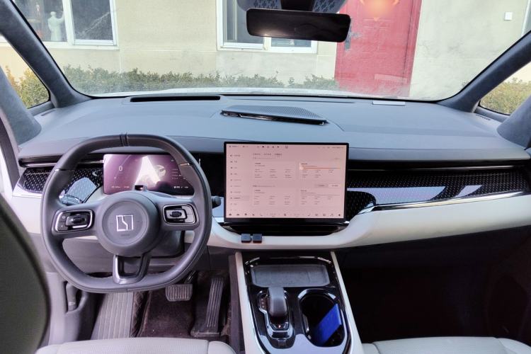 Used Zeekr 009 2024 Six-Seat Executive Version 4WD 108 kWh