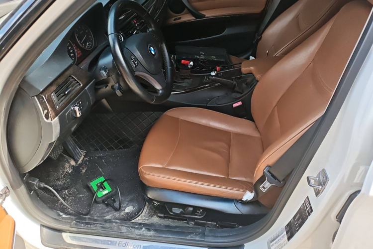 Used BMW 3 Series 2011 325i Luxury Edition
