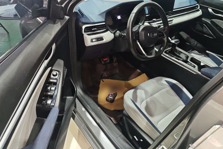 Used Geely Auto Emgrand 2022 4th Generation 1.5L CVT Flagship Model
