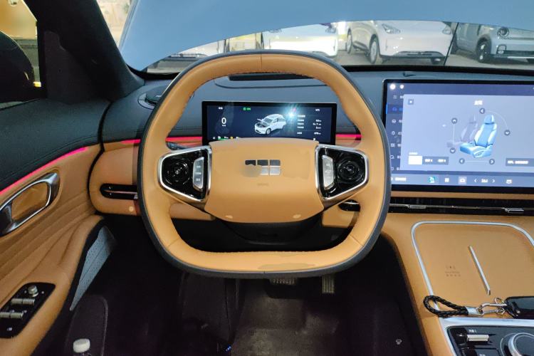 Used Geely Galaxy Galaxy Xingjian 7 EM-i 2025 120km Flagship Edition
