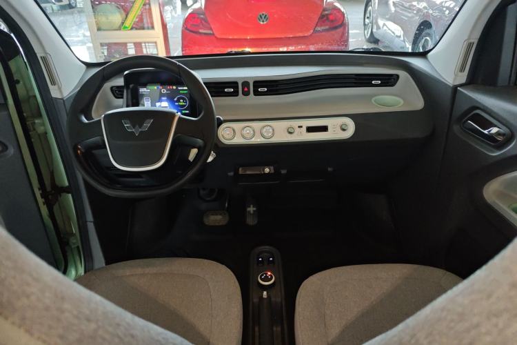 Used Wuling Hongguang MINIEV 2022 Macaron Fashion Edition Lithium-Nickel-Cobalt-Alpha-oxide Center Console