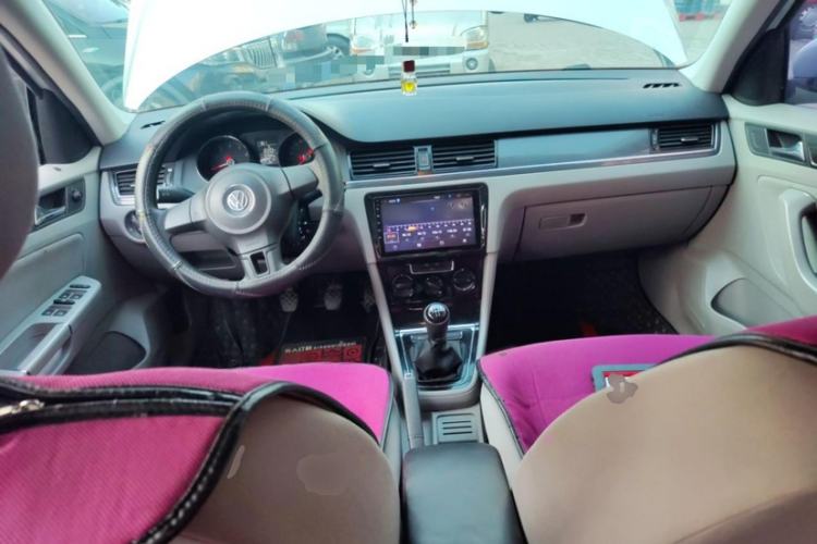 Used Volkswagen Bora 2013 1.6L Manual Fashion Edition