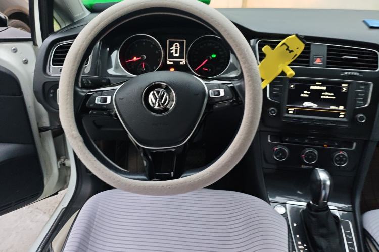 Used Volkswagen Golf 2017 230TSI Automatic Luxury Million-Vehicle Commemorative Edition
