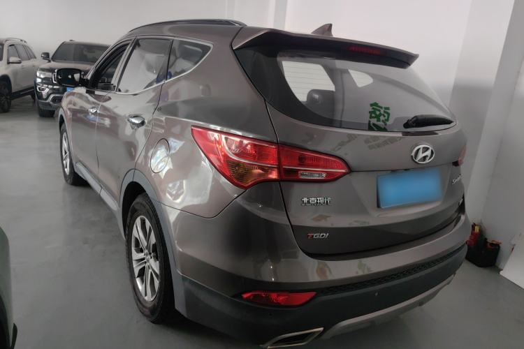 Used Hyundai Santa Fe 2015 2.0T Automatic Two-Wheel Drive Smart Version 5 Seats
