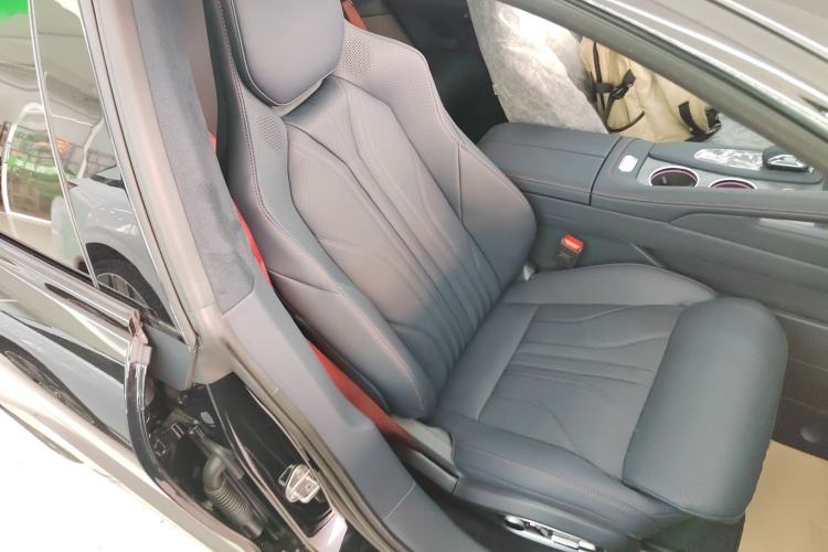 Used Zeekr 001 2026 Model 103° Rear-Drive Max Version Right Front Seat