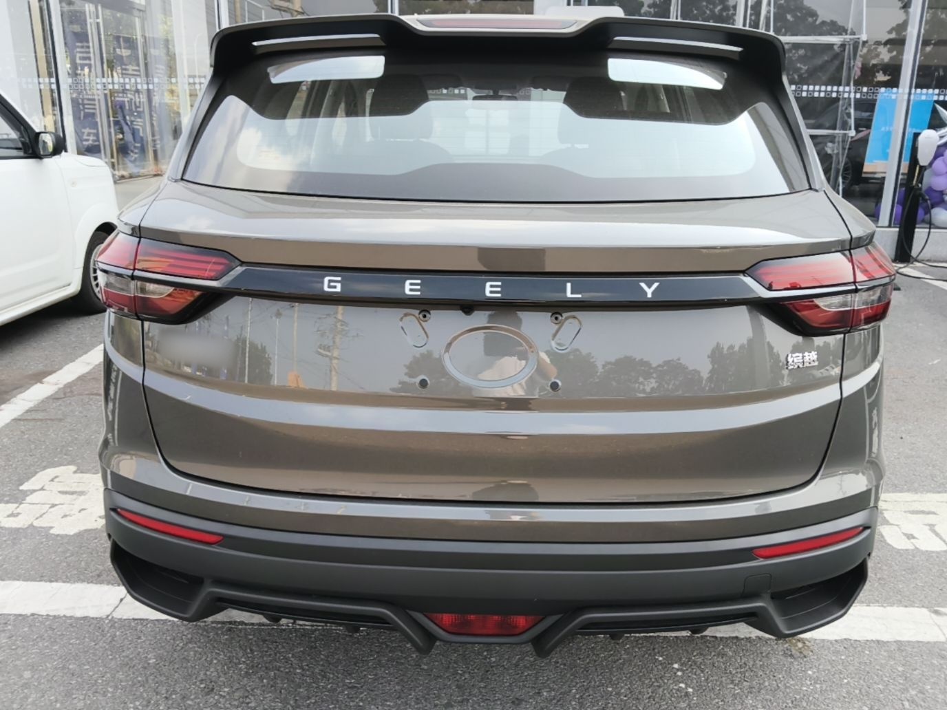Geely Auto Coolray 2025 1.5L CVT Super Edition — снимка 5