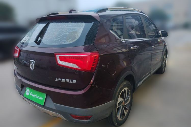 Used Baojun 560 2015 1.8L manual luxury version