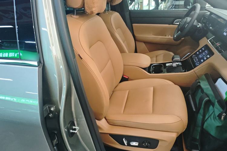 Used Li Auto ONE 2021 Extended-Range 6-Seater Version Right Front Seat