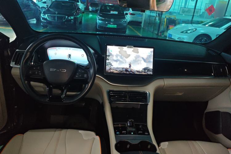 Used BYD Song PLUS New Energy 2023 Champion Edition EV 520KM Prestige Model
