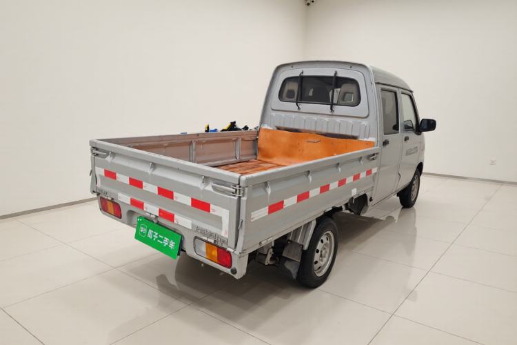 Used Wuling Zhiguang Small Truck 2023 1.5L Double-Cab LAR