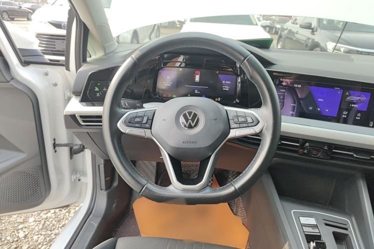 Used Volkswagen Golf 2021 200TSI DSG Pro Steering Wheel