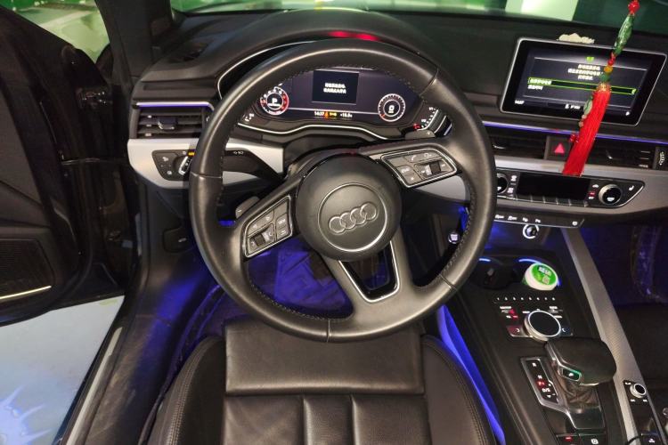 Used Audi A5 2019 Cabriolet 40 TFSI Fashion Edition China V Steering Wheel