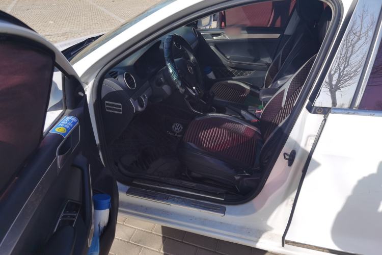 Used Volkswagen Jetta 2013 1.4L Manual Fashion Model