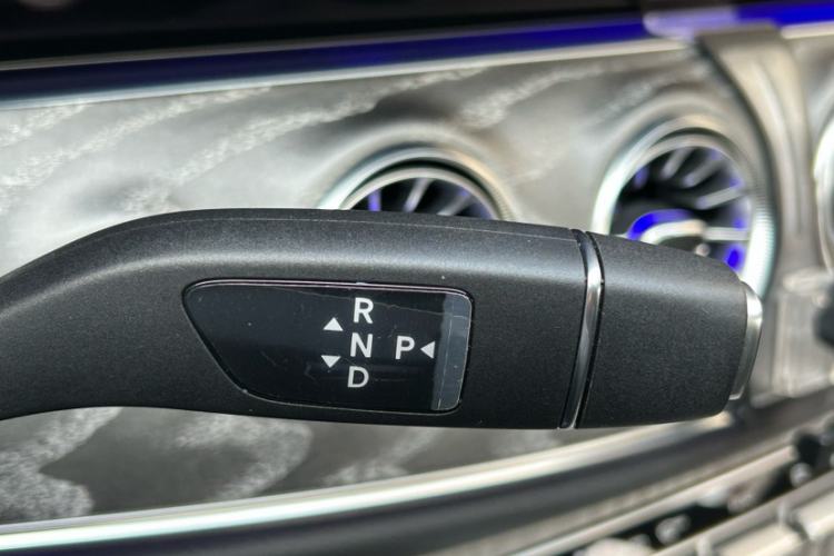 Used Mercedes-Benz CLS 2021 CLS 300 Sport Edition Interior 4