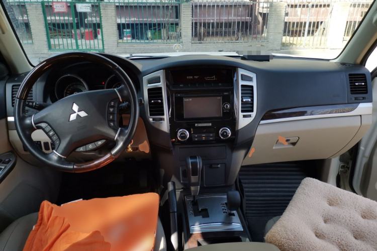 Used Mitsubishi Pajero 2018 V93 3.0L 5-Door GLS Genuine Leather Version – Middle East