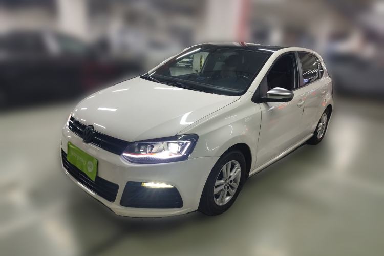 Used Volkswagen Polo 2016 1.4L Manual Fashion Model