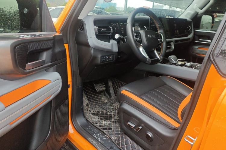 Used BAIC Off-Road BJ40 2024 2.0T All-New Urban Hunter Edition Chivalrous Style