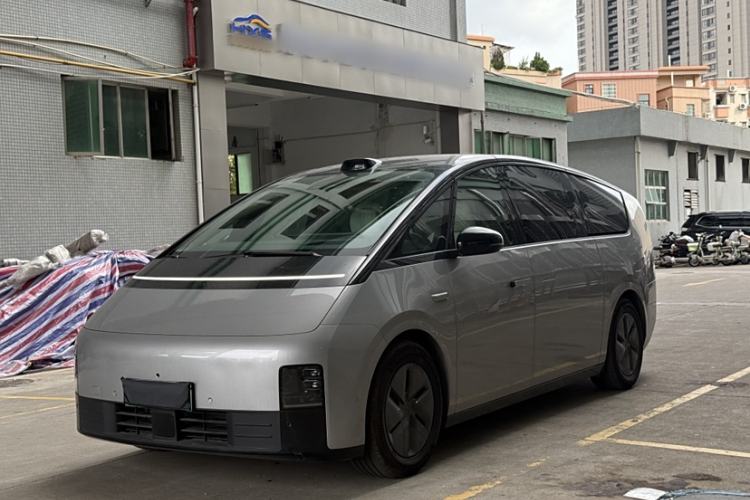 Used Li Auto MEGA 2024 Ultra Model