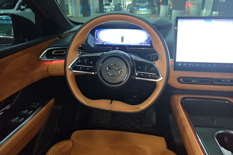 Used Mazda EZ-6 2024 Range-Extended 200 Luxury Edition