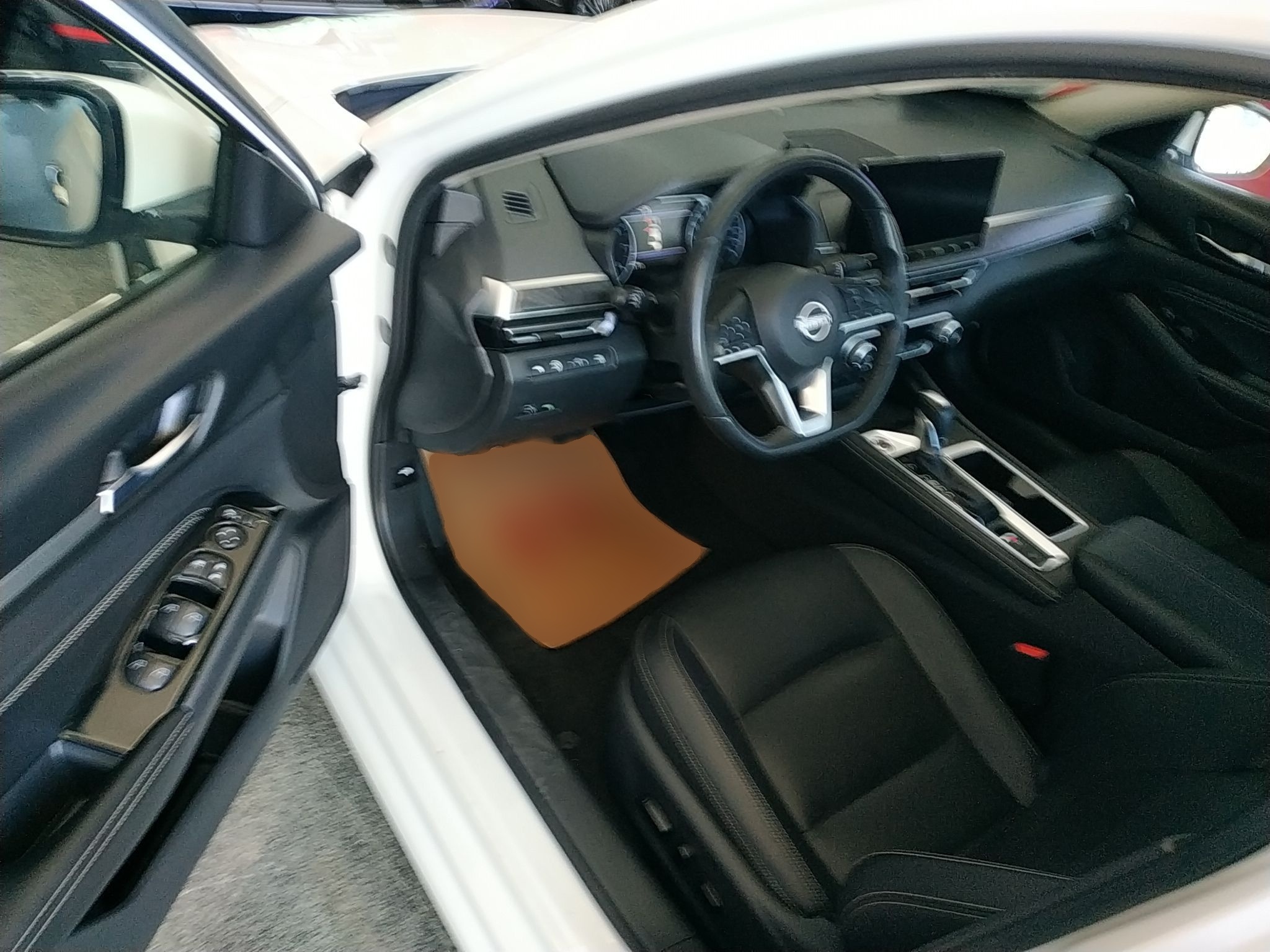 Переднее сиденье в автомобиле