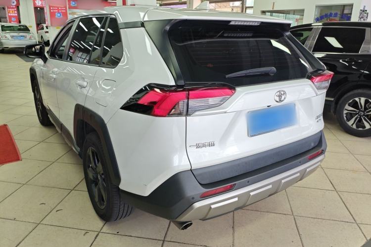 Used Toyota RAV4 2022 2.0L CVT 4x4 Style Plus Edition