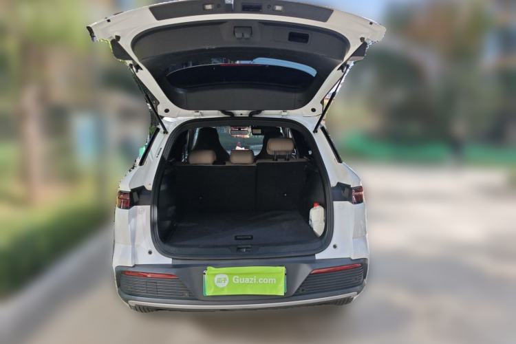 Used BYD Song Pro New Energy 2024 HONOR Edition DM-i 71KM Navigation Model Trunk