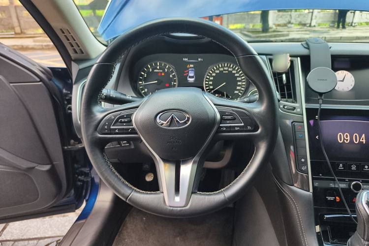 Used Infiniti Q50L 2018 2.0T Comfort Edition China VI Standard
