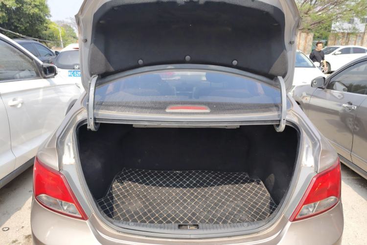 Used Hyundai Verna (older generation) 2014 1.4L Automatic Smart GLS Trunk