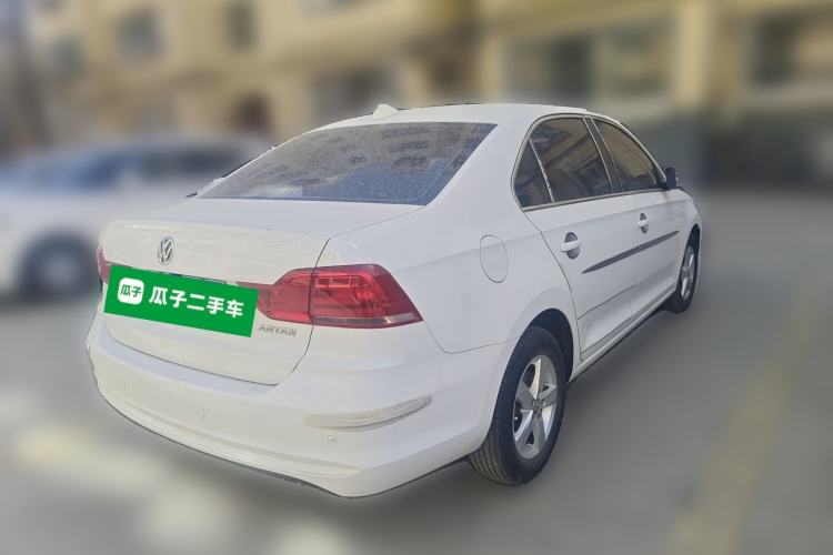 Used Volkswagen Santana 2016 1.6L Manual Fashion Edition Rear Right 45 Deg