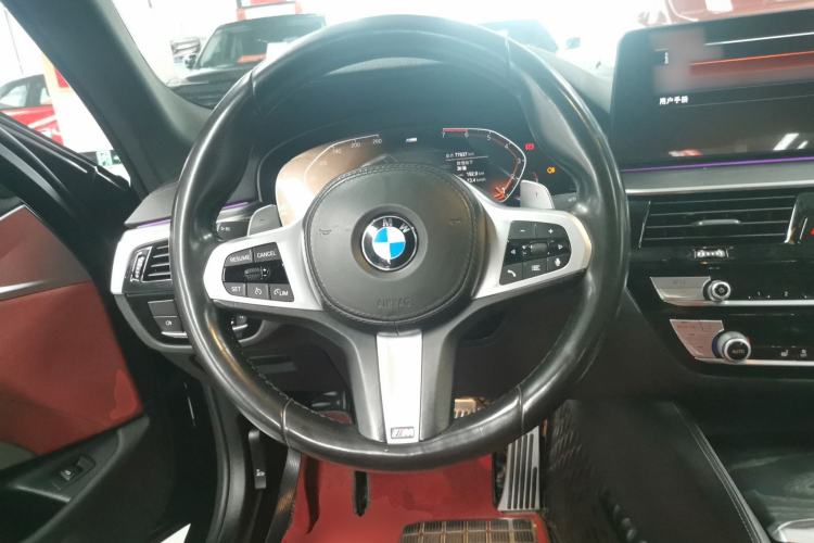 Used BMW 5 Series 2021 Facelifted 530Li Leading Edition M Sport Package
