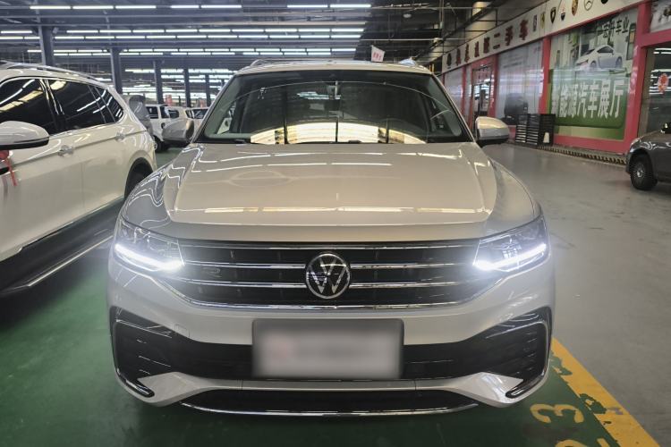 Used Volkswagen Tiguan L 2023 330TSI Automatic Two-Wheel Drive R-Line Enjoyment Edition