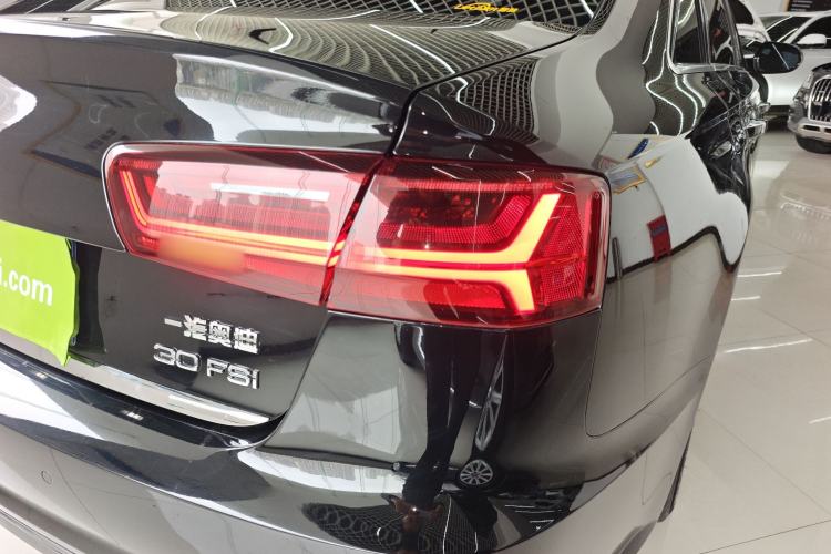 Used Audi A6L 2018 30th Anniversary Edition 30 FSI Style Model Right Rear Taillight