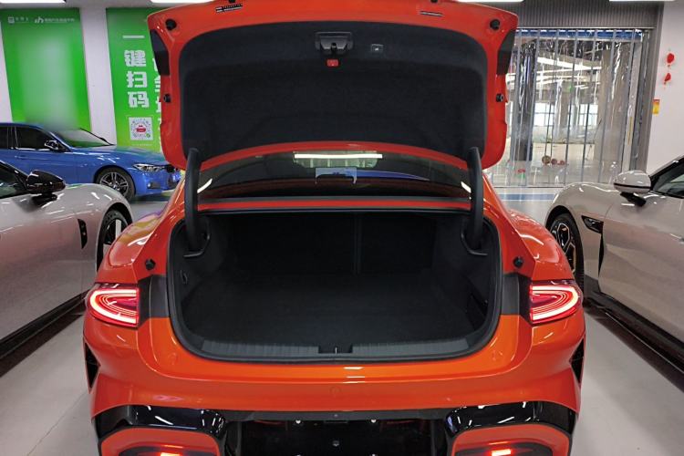 Used Xiaomi Auto SU7 2024 Four-Wheel Drive Ultra-Long Range Advanced Intelligent Driving Max Edition