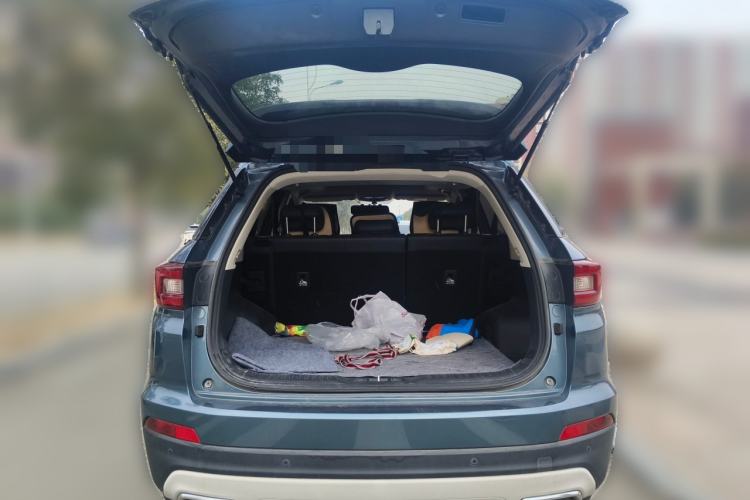 Used CHANGAN CS55 2018 1.5T Manual Colorful Model China V Standard
