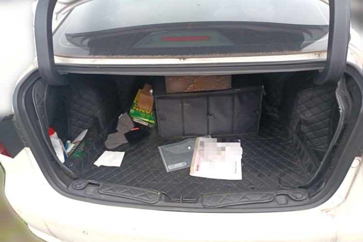 Used CHANGAN Raeton CC 2018 1.5T Automatic Haoya Model Guangmang Edition China V Standard Trunk