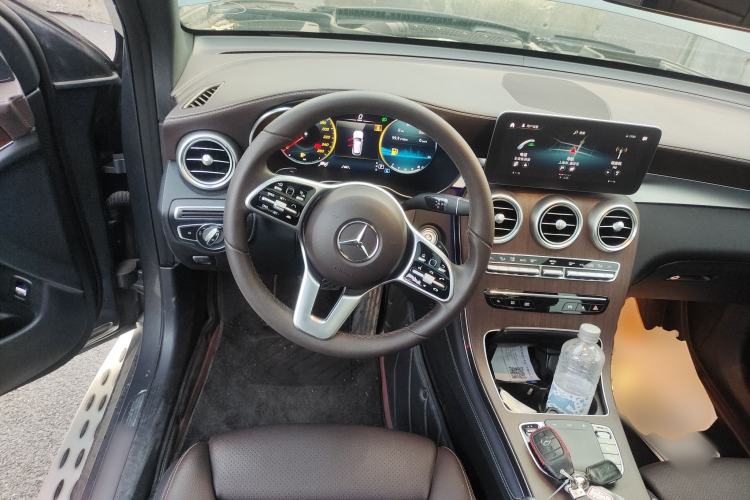 Used Mercedes-Benz GLC 2021 GLC 300 L 4MATIC Luxury Model
