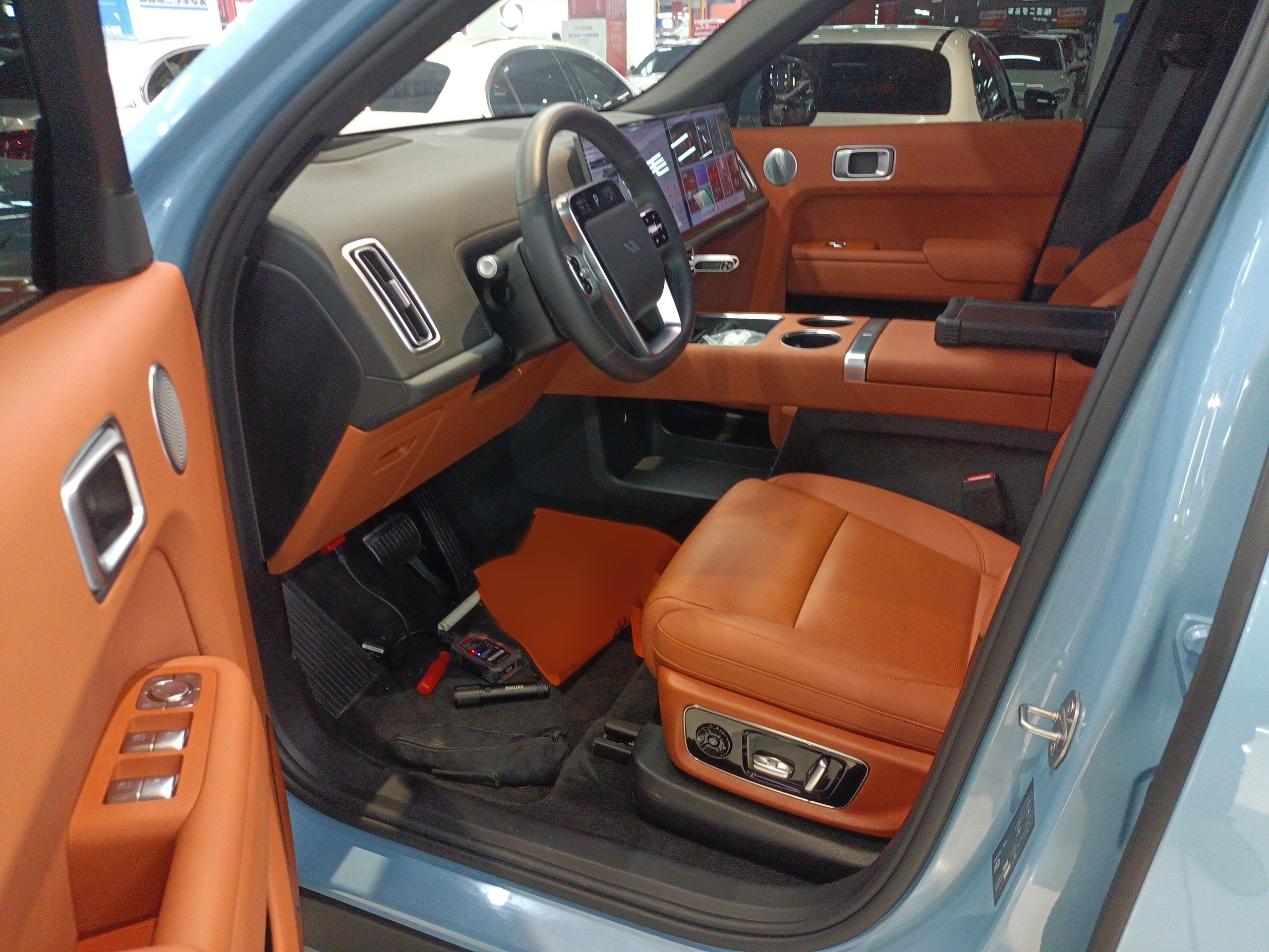 المقاعد الأمامية داخل السيارة