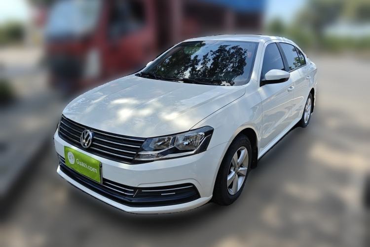 Used Volkswagen Lavida 2015 1.6L Manual Fashion Edition