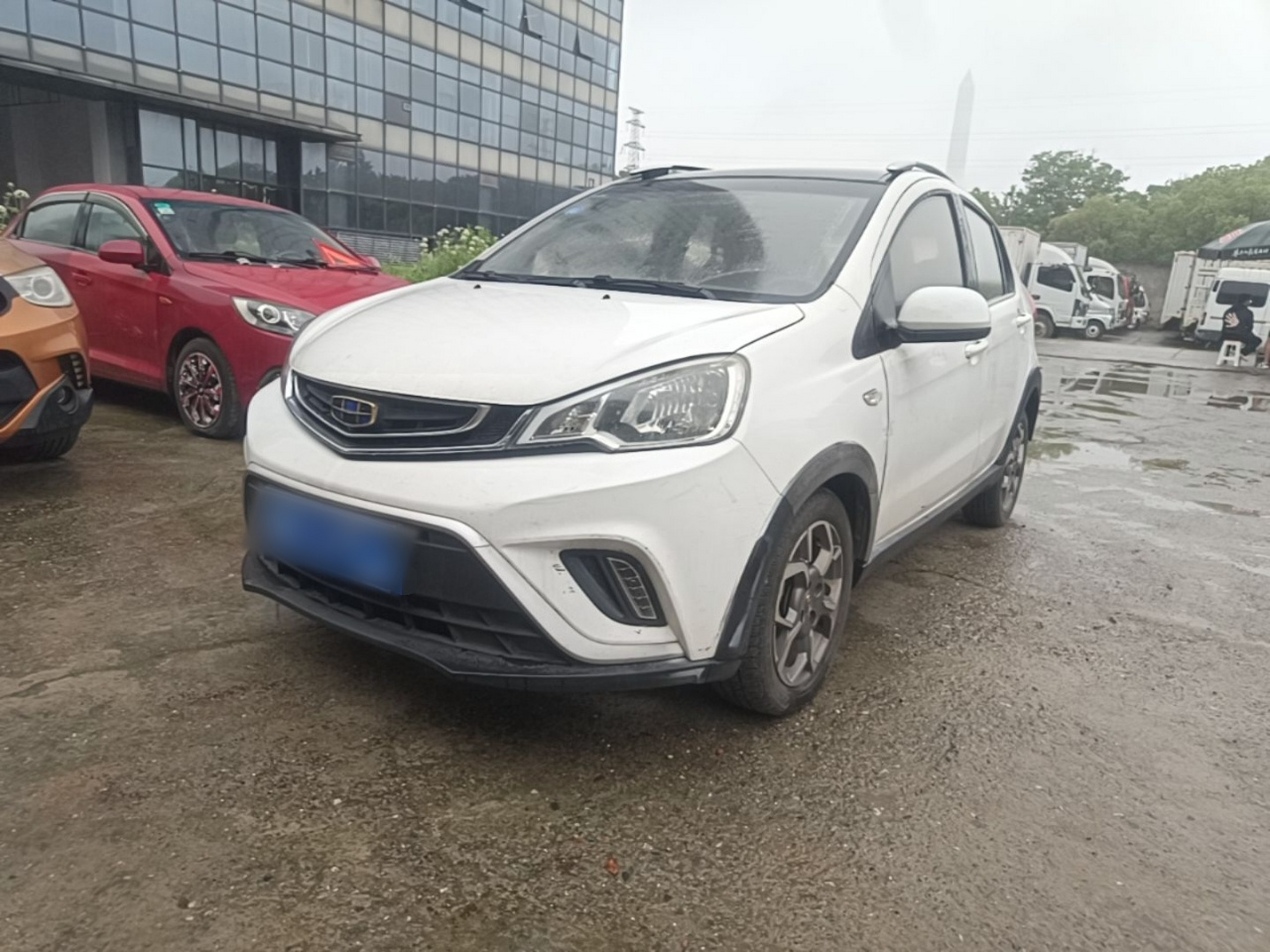 Под передней частью автомобиля