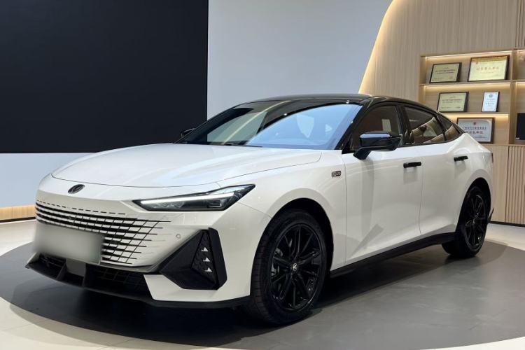 Used Changan UNI-V iDD 2023 Zhidian iDD 1.5T 113km Smart & Fun Version (Rapid Edition)